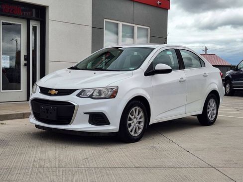 Used 2017 Chevrolet Sonic LT FWD image 2