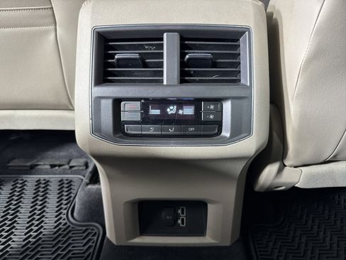 Used 2018 Volkswagen Atlas SE AWD/4WD image 22