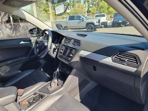 Used 2020 Volkswagen Tiguan S image 26