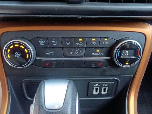 Certified 2021 Ford EcoSport SE w/ SE Appearance Package FWD image 24
