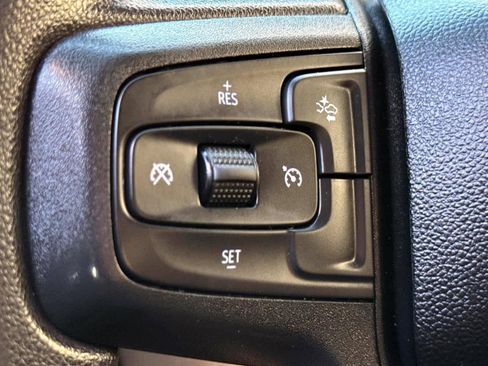 Used 2024 Chevrolet Silverado 1500 Custom image 19