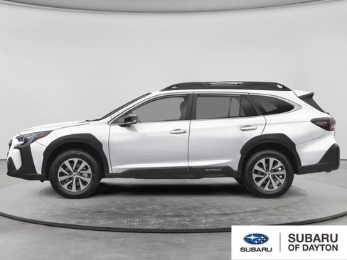Used 2024 Subaru Outback Premium AWD/4WD image 3