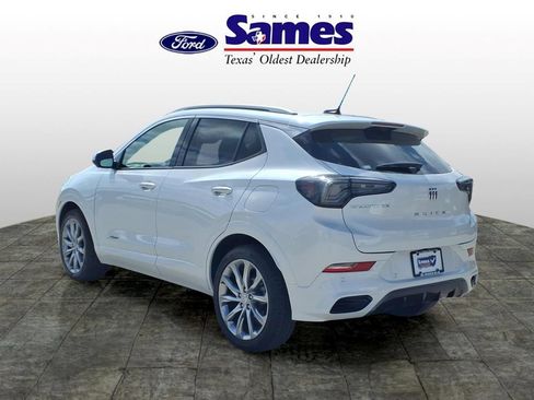 Used 2025 Buick Encore GX Avenir w/ Avenir Technology Package FWD image 5