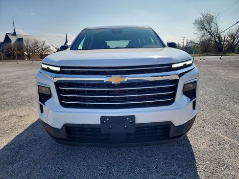 New 2026 Chevrolet Traverse LT image 2