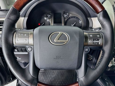 Used 2017 Lexus GX 460 Premium w/ Premium Package AWD/4WD image 17