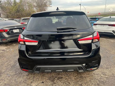 Used 2023 Mitsubishi Outlander Sport ES AWD/4WD image 4