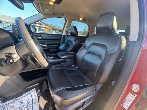 Used 2022 Nissan Pathfinder SL image 13