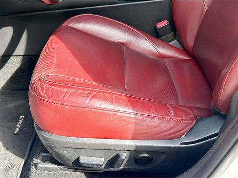 Used 2020 MAZDA MAZDA3 AWD Hatchback w/ Premium Pkg image 21