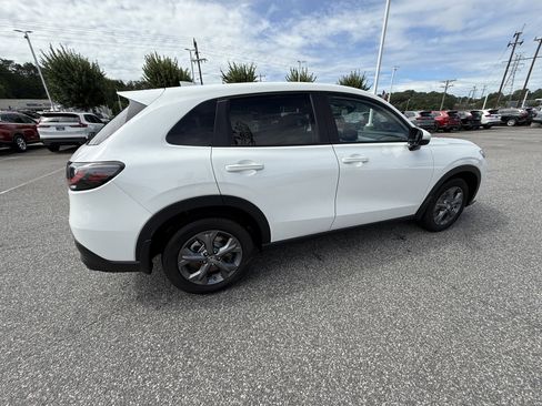 New 2026 Honda HR-V LX image 10