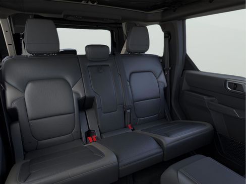 New 2025 Ford Bronco Outer Banks AWD/4WD image 11