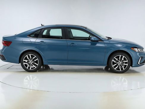 New 2026 Volkswagen Jetta SE FWD image 10