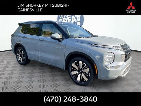 New 2026 Mitsubishi Outlander SEL image 1