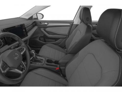 Used 2026 Volkswagen Jetta SE w/ Black Wheel Package FWD image 9