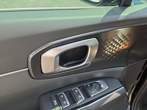 New 2026 Kia Sorento LX FWD image 18