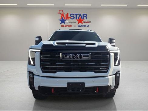 Used 2024 GMC Sierra 2500 AT4 w/ AT4 Preferred Package image 2