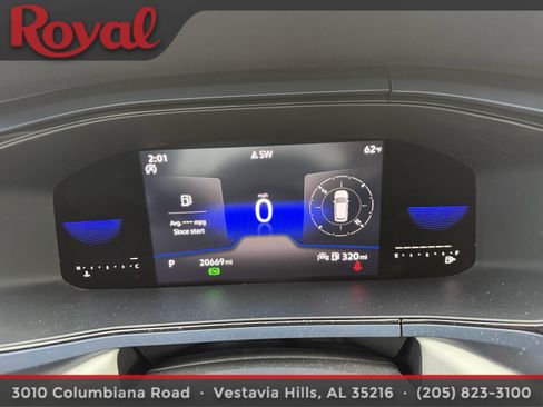 Certified 2022 Volkswagen Taos SE image 16