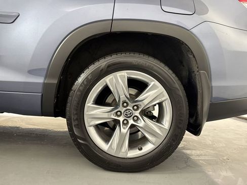Used 2018 Toyota Highlander Limited AWD/4WD image 5