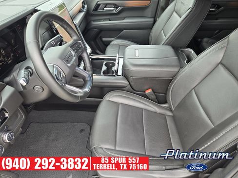 Used 2025 GMC Yukon Denali AWD/4WD image 14