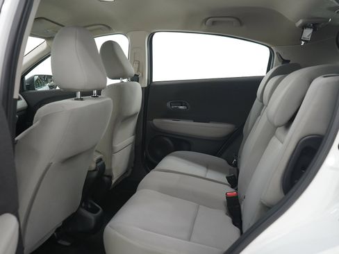 Used 2020 Honda HR-V LX image 13