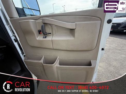 Used 2021 Chevrolet Express 3500 Extended w/ Driver Convenience Package RWD image 24