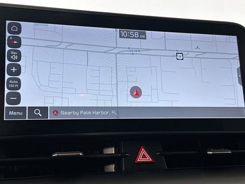 Used 2024 Kia Sportage EX image 13