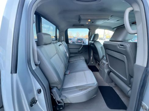 Used 2006 Nissan Titan LE w/ (T01) Tow Pkg image 24