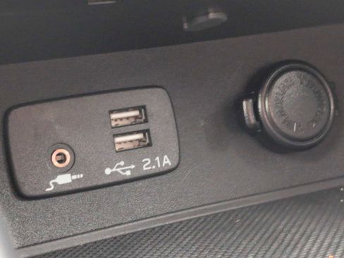 Certified 2025 Subaru Forester Wilderness w/ Wilderness Package image 30