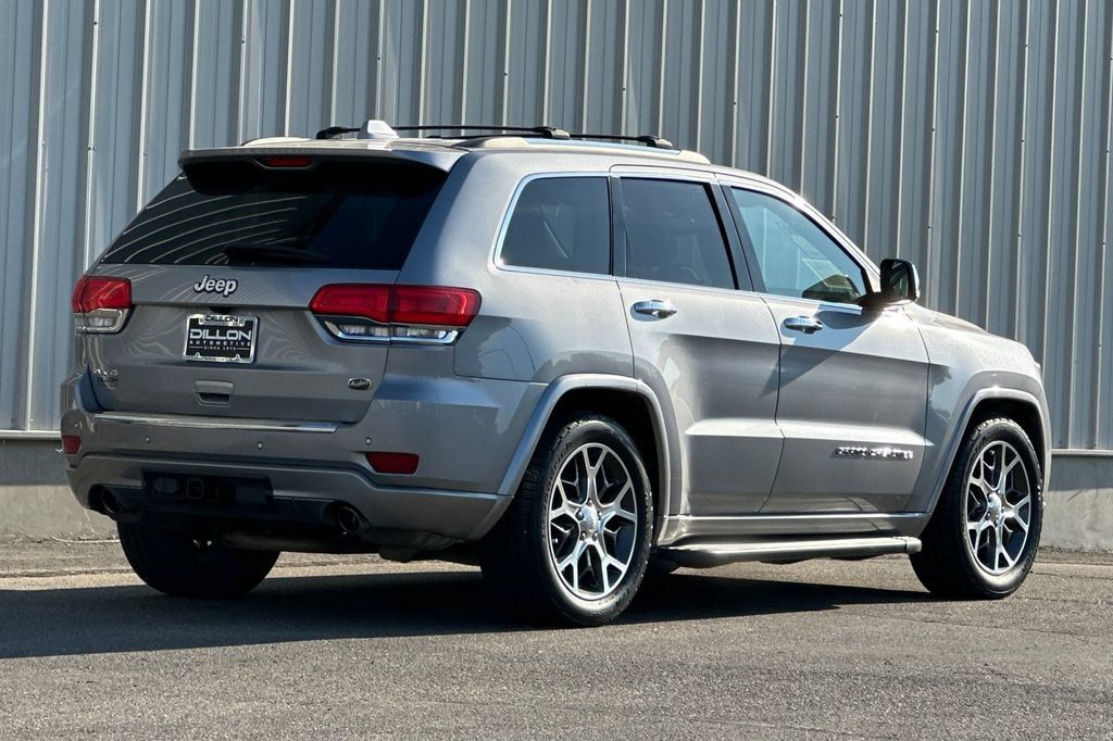 Used 2020 Jeep Grand Cherokee Overland AWD/4WD image 7