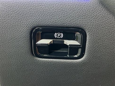 Used 2026 Mercedes-Benz S 580 4MATIC Sedan image 11