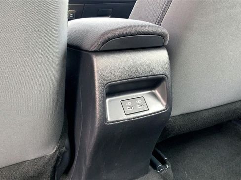 Used 2025 Toyota Corolla LE FWD image 36