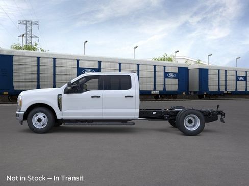 New 2026 Ford F350 XL w/ XL Chrome Package RWD image 3