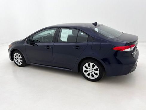 Used 2025 Toyota Corolla LE FWD image 10