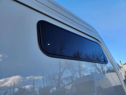 Used 2025 Mercedes-Benz Sprinter 2500 image 23