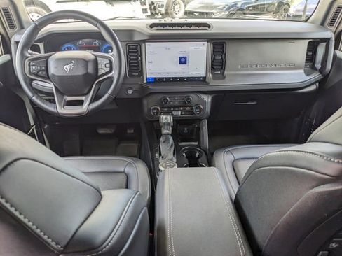 Used 2025 Ford Bronco Badlands w/ Sasquatch Package AWD/4WD image 13