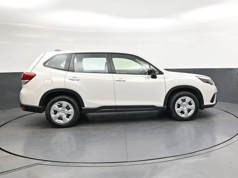 Used 2024 Subaru Forester image 3