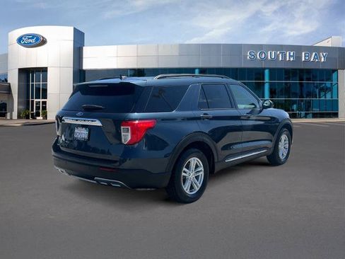 Certified 2023 Ford Explorer XLT w/ Equipment Group 202A RWD image 5
