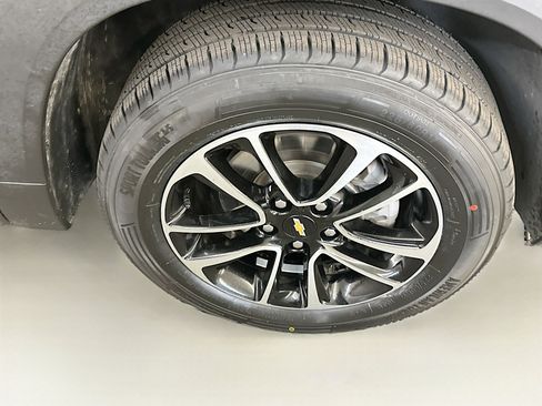 Used 2025 Chevrolet TrailBlazer LT AWD/4WD image 11