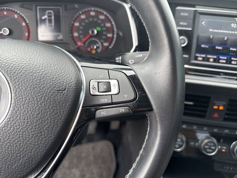 Used 2020 Volkswagen Jetta R-Line FWD image 16