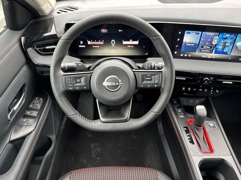 New 2026 Nissan Kicks SR w/ SR Premium Package image 11