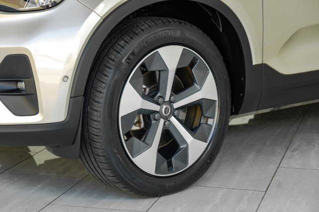 Used 2023 Volvo XC40 B5 Ultimate w/ Protection Package Premier AWD/4WD image 70