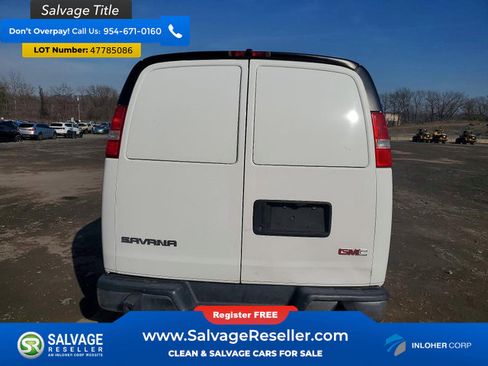 Used 2017 GMC Savana 2500 RWD image 8