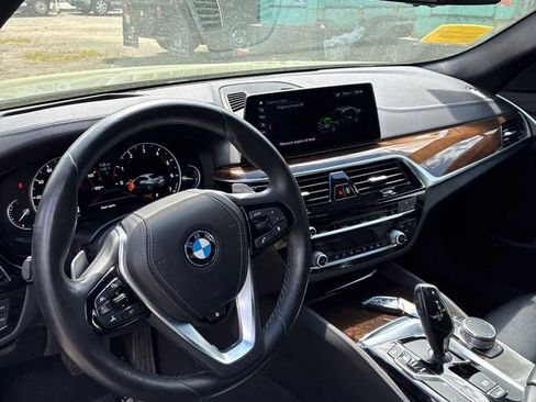 Used 2018 BMW 540i xDrive AWD/4WD image 27