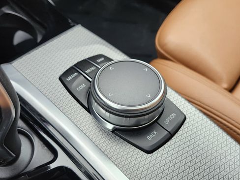 Used 2019 BMW X3 M40i image 11