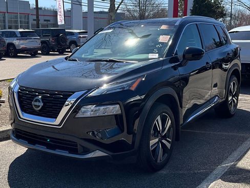 Certified 2023 Nissan Rogue SL w/ SL Premium Package image 3