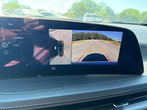 Used 2025 Cadillac XT4 Premium Luxury FWD image 28