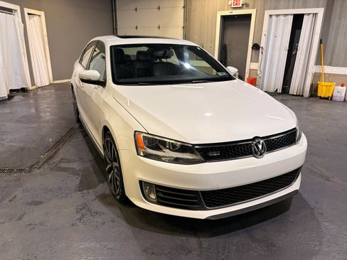 Used 2013 Volkswagen Jetta GLI Autobahn FWD image 8
