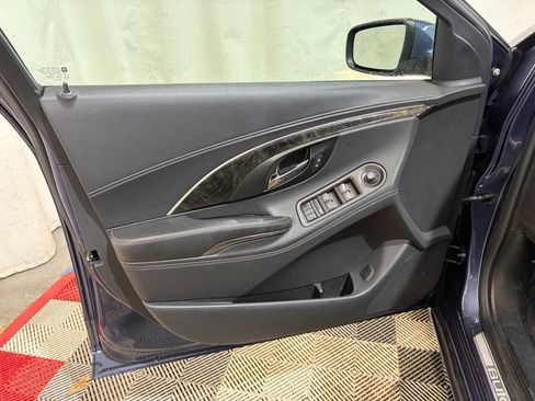 Used 2014 Buick LaCrosse Leather image 10