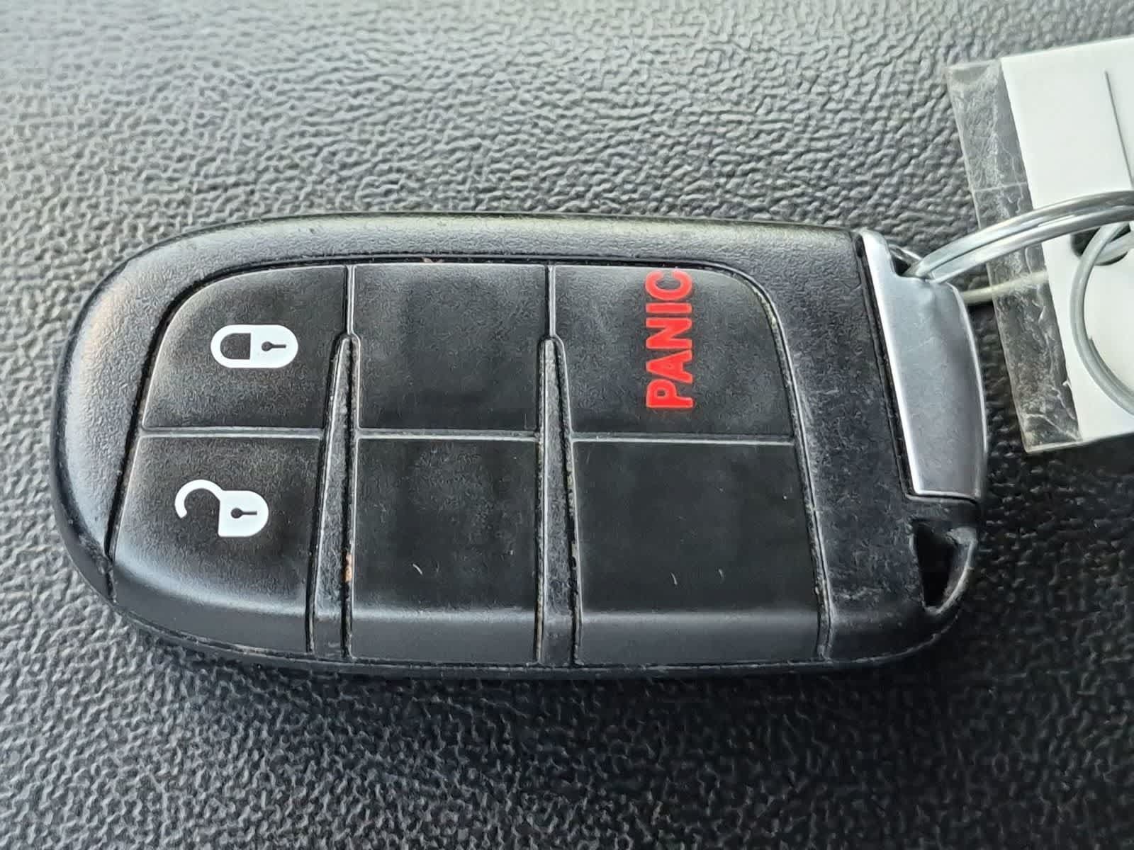 Used 2023 Dodge Durango SXT RWD image 33