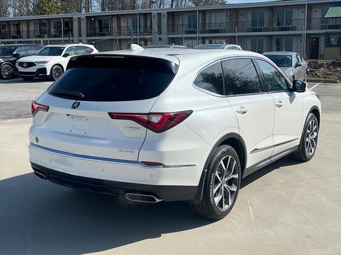 Certified 2023 Acura MDX SH-AWD w/ Technology Package image 4