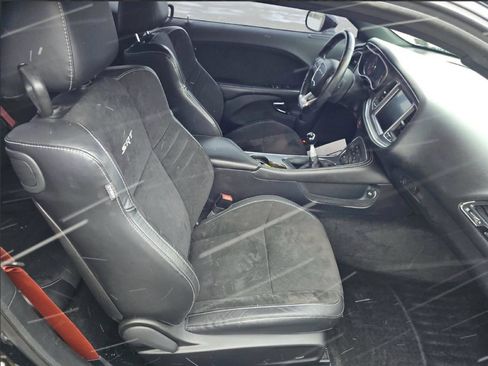 Used 2015 Dodge Challenger SRT Hellcat image 18